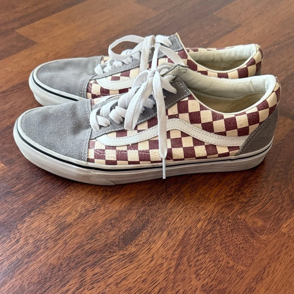 Vans Checkerboard Lace-Up Sneakers - Maroon/White with Gray Suede - Picture 4 of 7